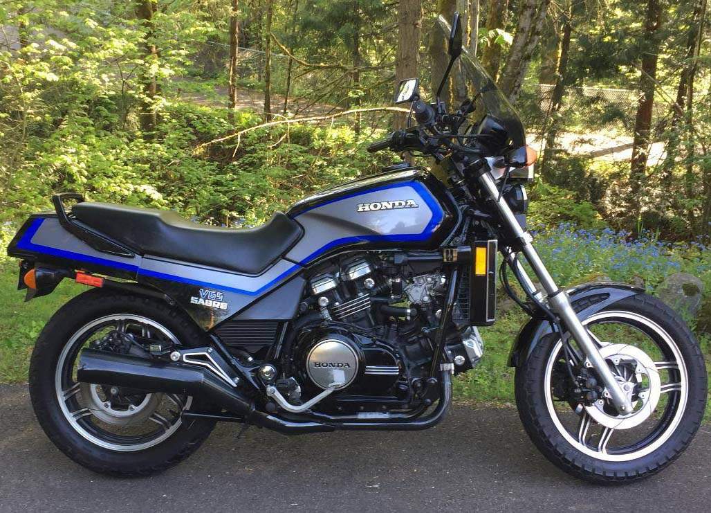 Honda VF1100C Magna V65